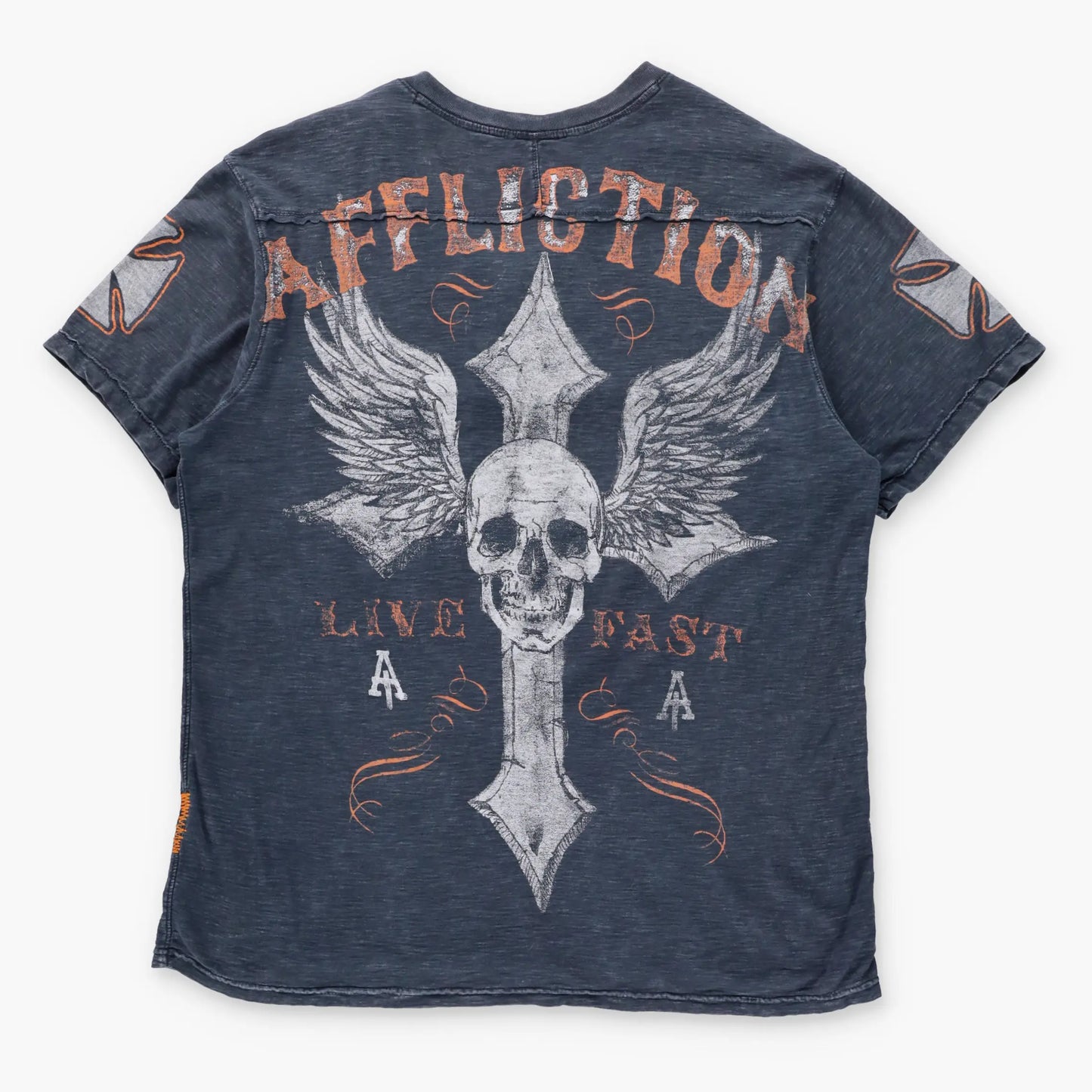 Vintage AFFLICTION 'American Customs' 1/4 Button Winged Skull Cross Y2K T-Shirt USA Made (XL)