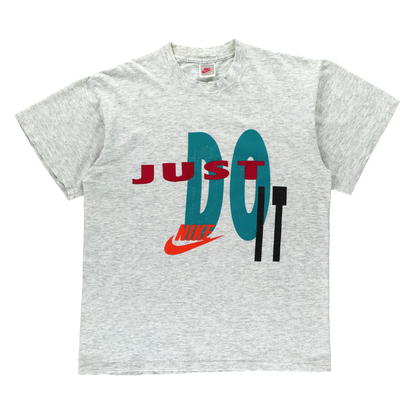 NIKE "Just Do It" Colourful Retro Slogan Graphic Single Stitch Light Grey T-Shirt USA Made (M-L)