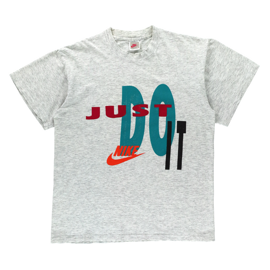 NIKE "Just Do It" Colourful Retro Slogan Graphic Single Stitch Light Grey T-Shirt USA Made (M-L)