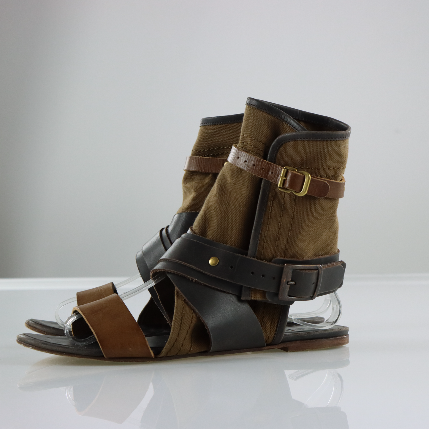 CHLOE Italian Made Canvas & Leather Adjustable Buckle Strap Gladiator Sandals (37.5)