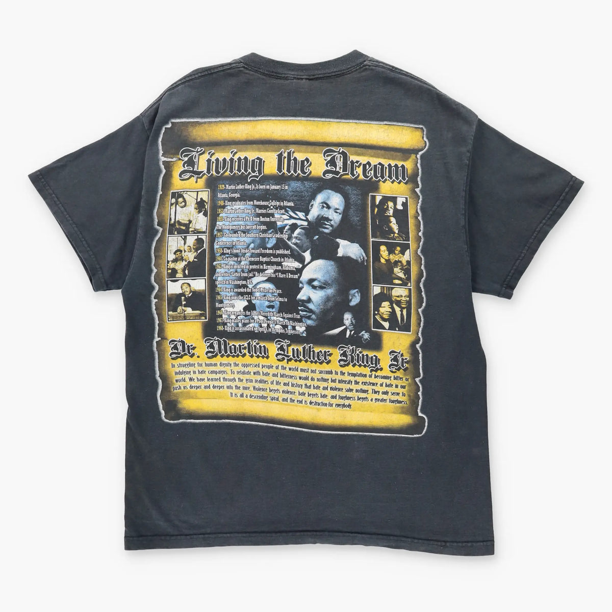 Vintage MARTIN LUTHER KING JR 90's 'Living The Dream' Peace T-Shirt (L-XL)