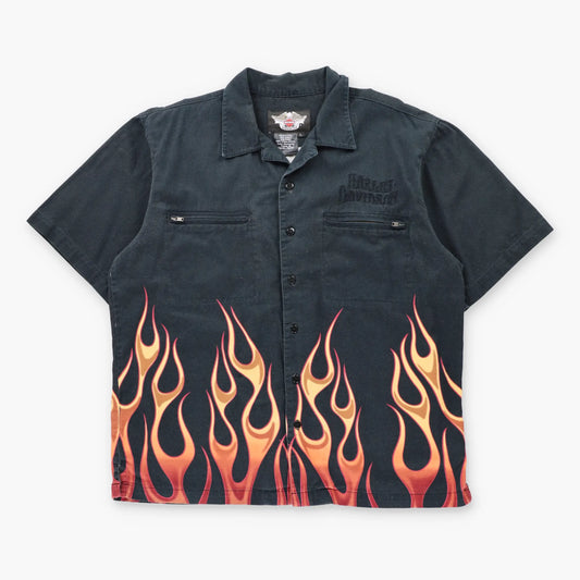 Vintage HARLEY DAVIDSON Double Pocket Embroidered Spell Out Logo Button Up Flames Shirt (L-XL)