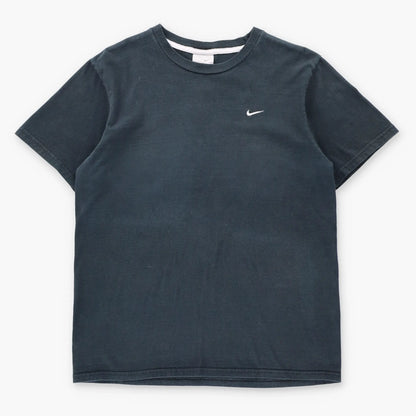 NIKE Vintage Black & White Embroidered Swoosh Logo Casual Tee (M)