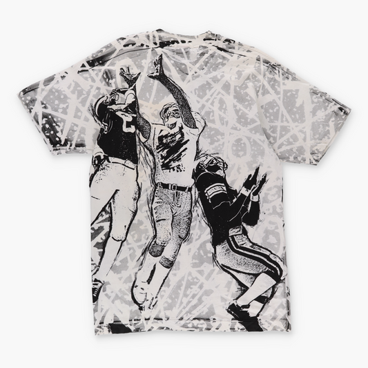 Vintage HOOTERS Football All Over Print Single Stitch Tee (M-L)