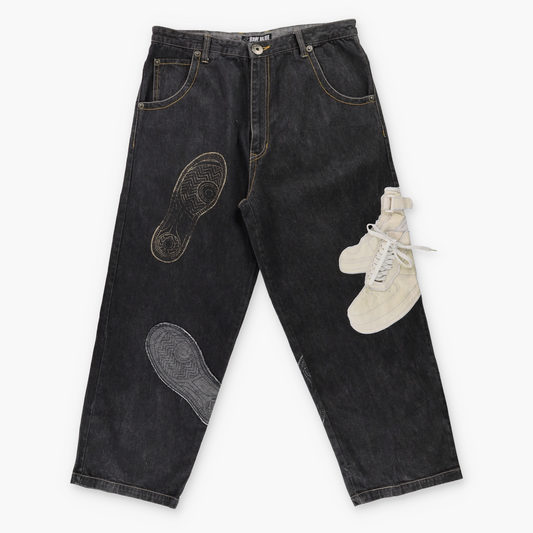 RAW BLUE Y2K Embroidered 3D Shoe Lace Footprint Black Jeans (38x31)