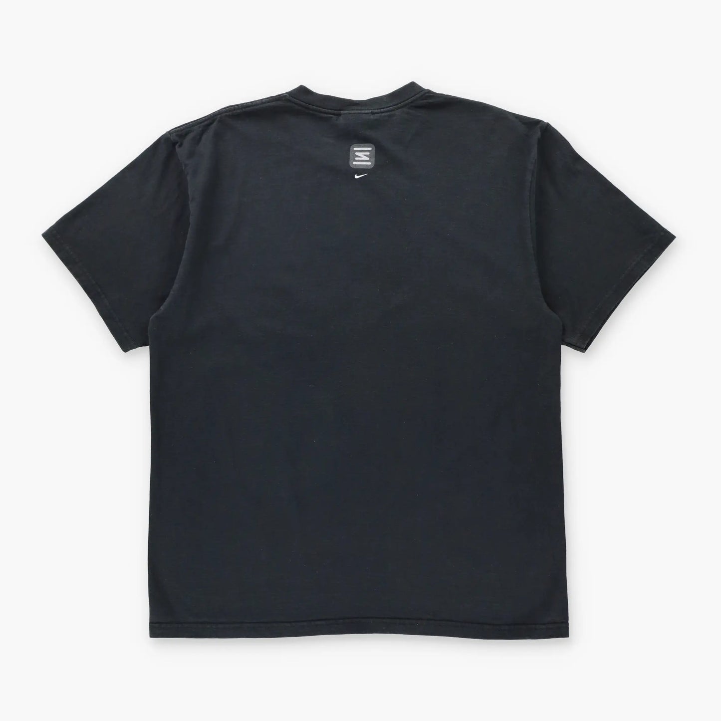 NIKE Vintage Black & Grey Stylised Swoosh Logo Graphic Tee (M)