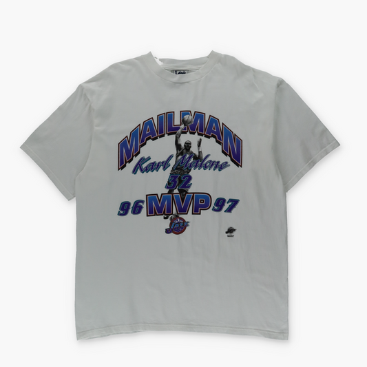 NBA Utah Jazz 'Mailman' Karl Malone #32 MVP 1996-97 T-Shirt (XL)