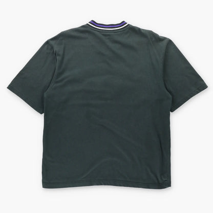 Vintage LEE SPORT Los Angeles Lakers Embroidered NBA V-Neck T-Shirt (L)