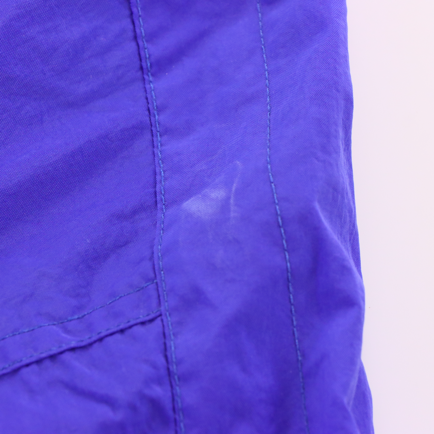 NIKE Centre Embroidered Swoosh Purple & White Windbreaker Jacket (XS- S)