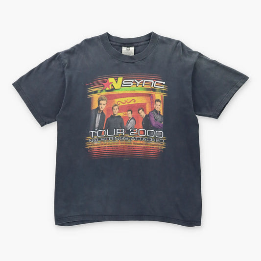 Vintage INSYNC Y2K 'No Strings Attached' Music Tour Boy Band T-Shirt (L)