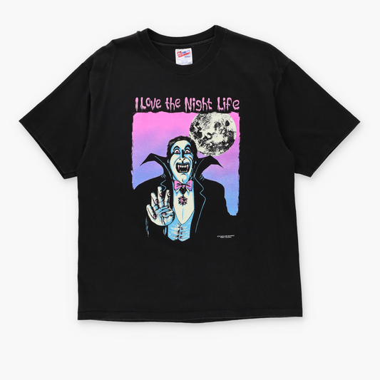 1992 Vintage Dracula Vampire 'I Love the Night Life' Single Stitch Tee (M-L)