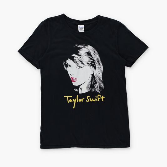 Taylor Swift Portrait Graphic Black GILDAN Music Tee (XS-S)