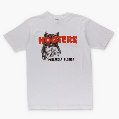 Vintage HOOTERS Florida Double Sided 50/50 USA Made White Tee (S)