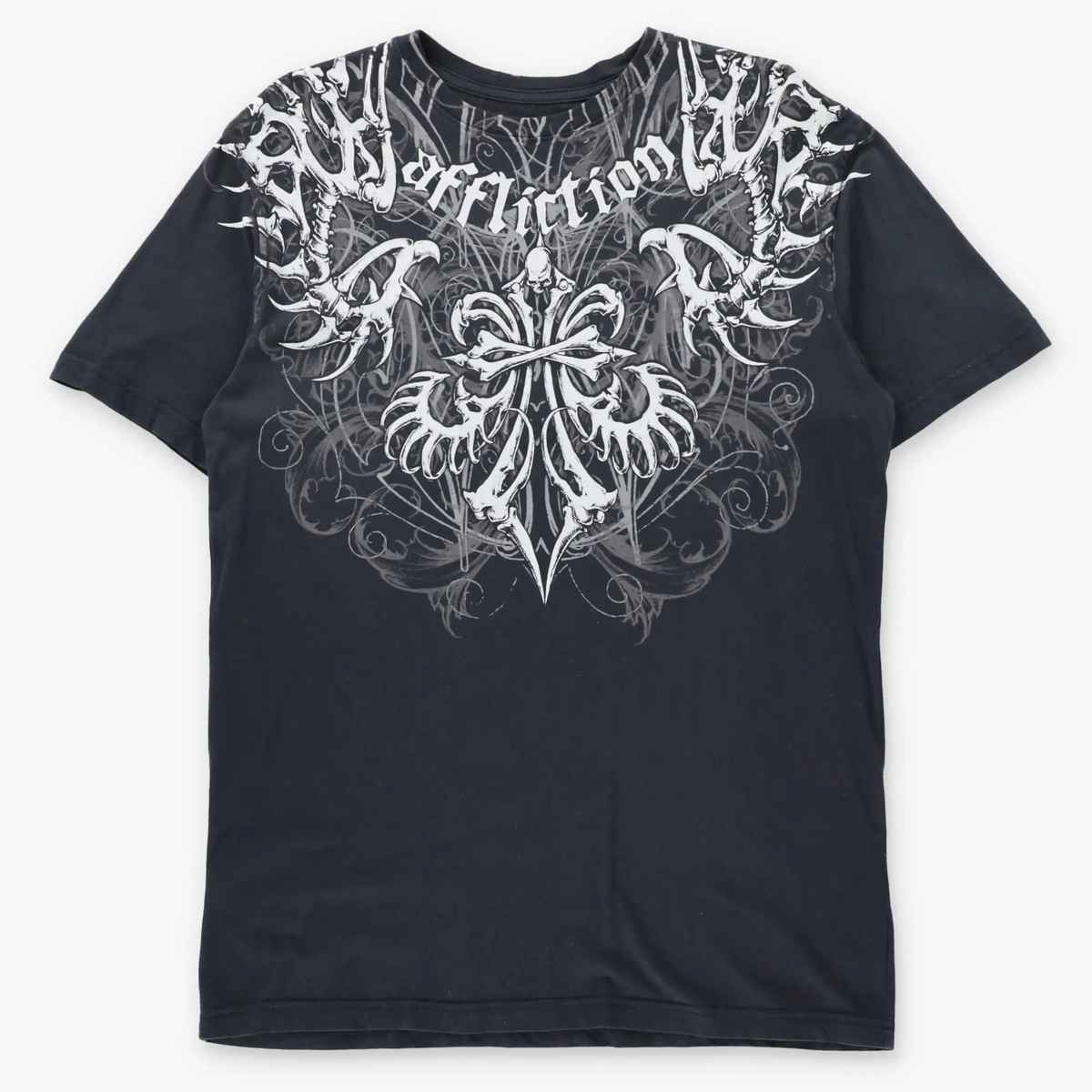 Vintage AFFLICTION Skeletal Wings & Fleur-De-Lis Black Y2K Tee (M TALL)