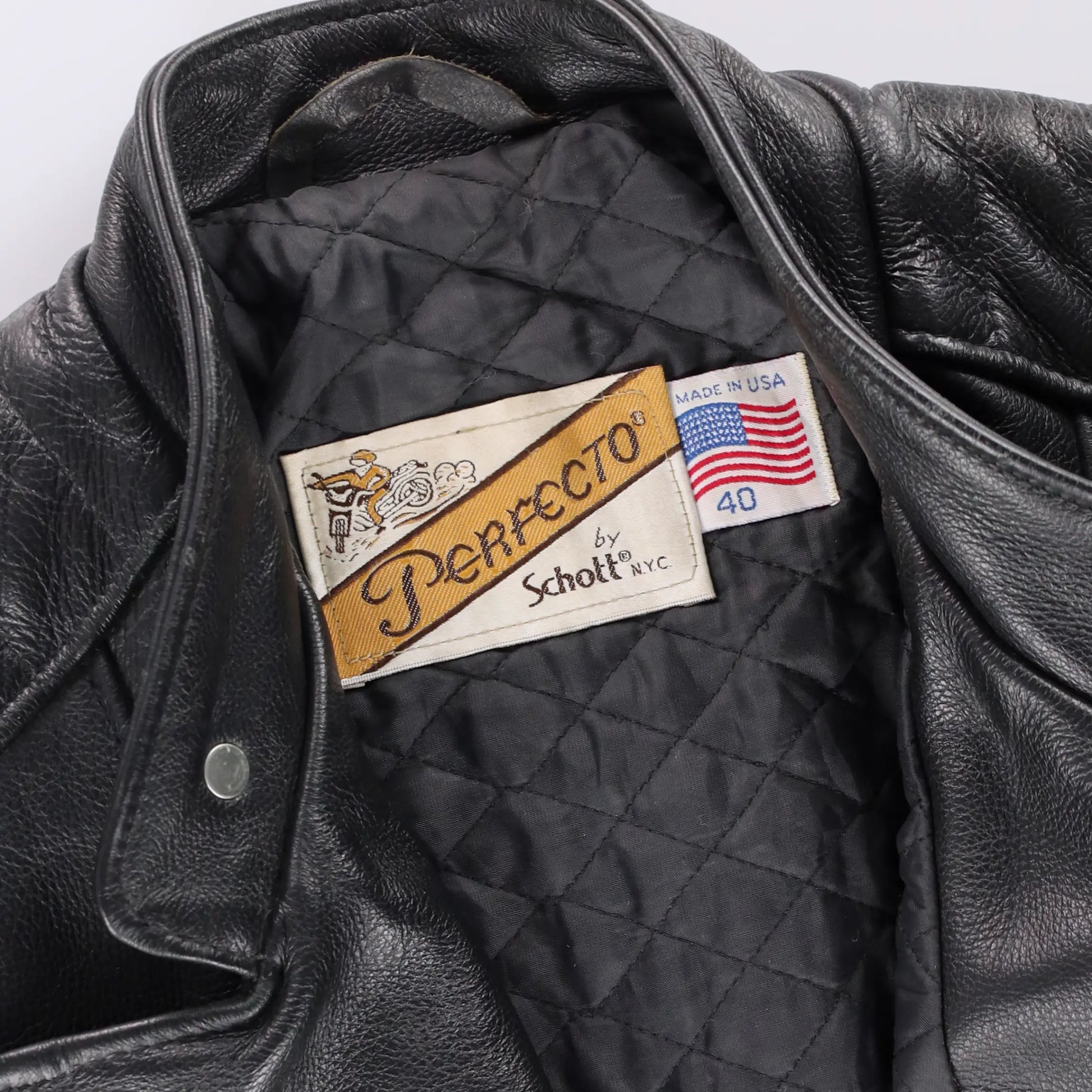 Vintage SCHOTT PERFECTO 561 Leather Motorcycle Jacket USA Made (40) - Vintage Sole Melbourne