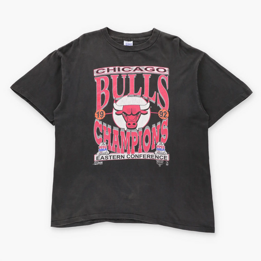 Vintage 1992 CHICAGO BULLS Single Stitch USA Made NBA Tee (XL)