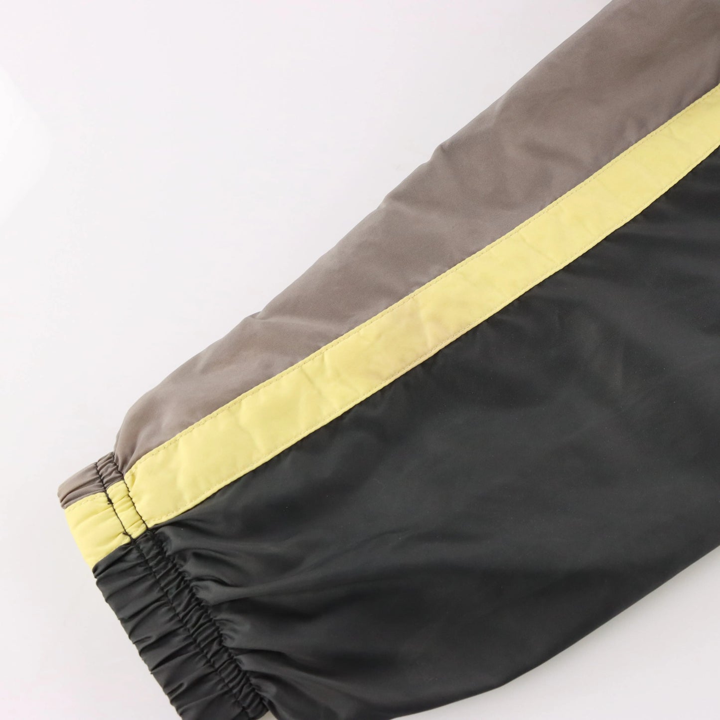 Vintage NIKE Colour Block Grey & Pale Yellow Full Zip Boxy Windbreaker Jacket (L)