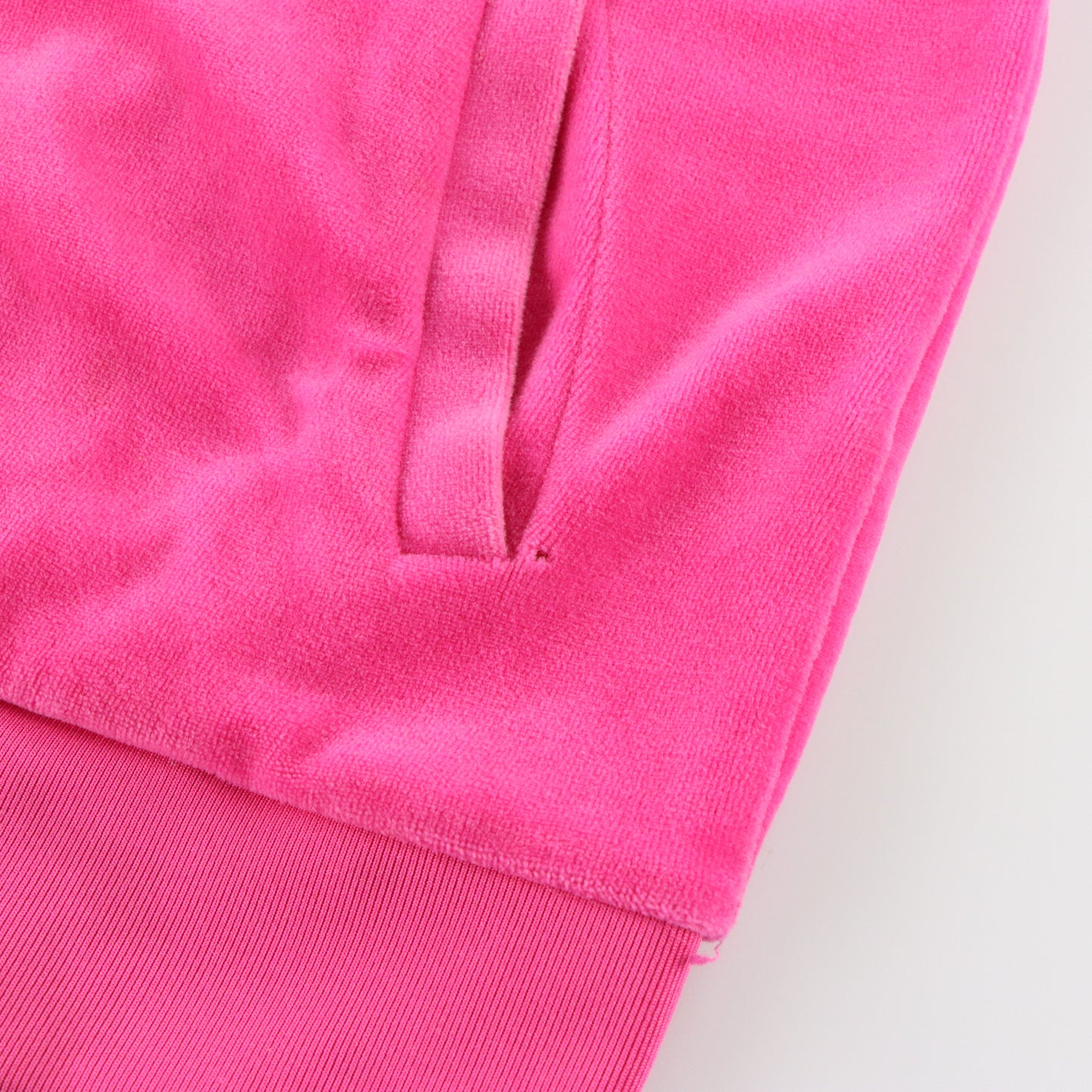 Vintage JUICY COUTURE Embellished Glitter Logo Y2K Hot Pink Hoodie Sweatshirt (Women's M) Vintage Sole Melbourne