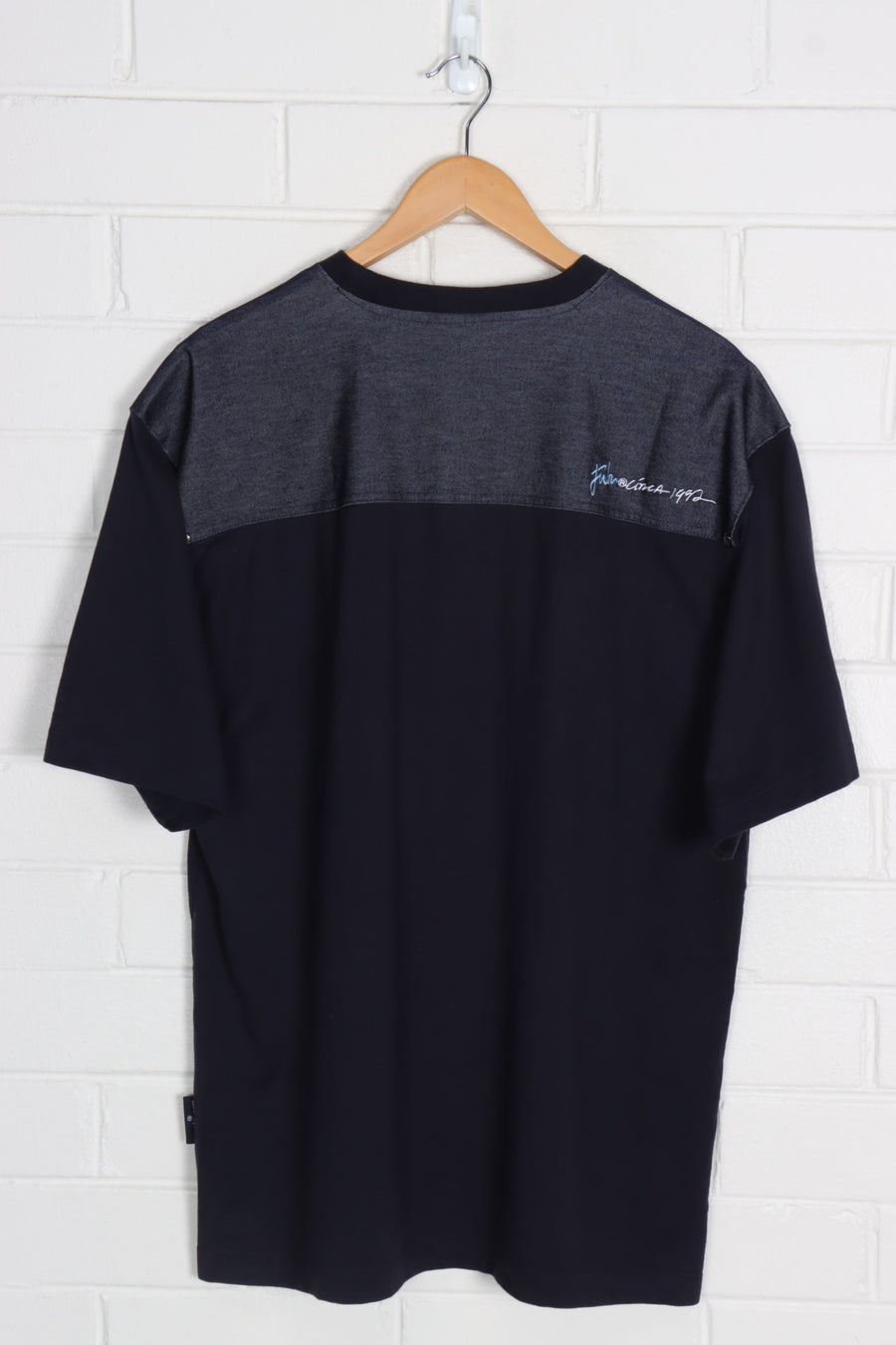 FUBU JEANS Embroidered & Shoulder Detail T-Shirt (XL)