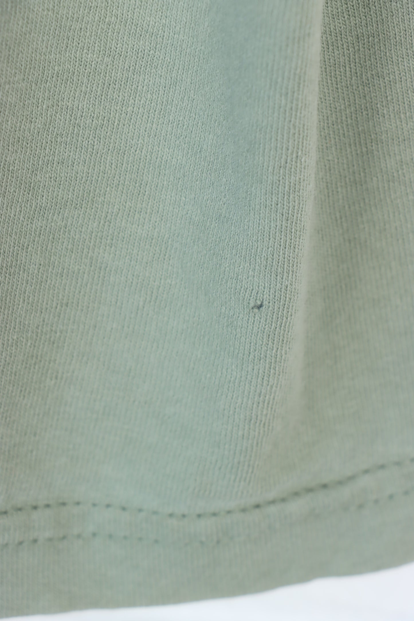 NIKE Embroidered Pistachio Green & Black Swoosh T-Shirt (XL)