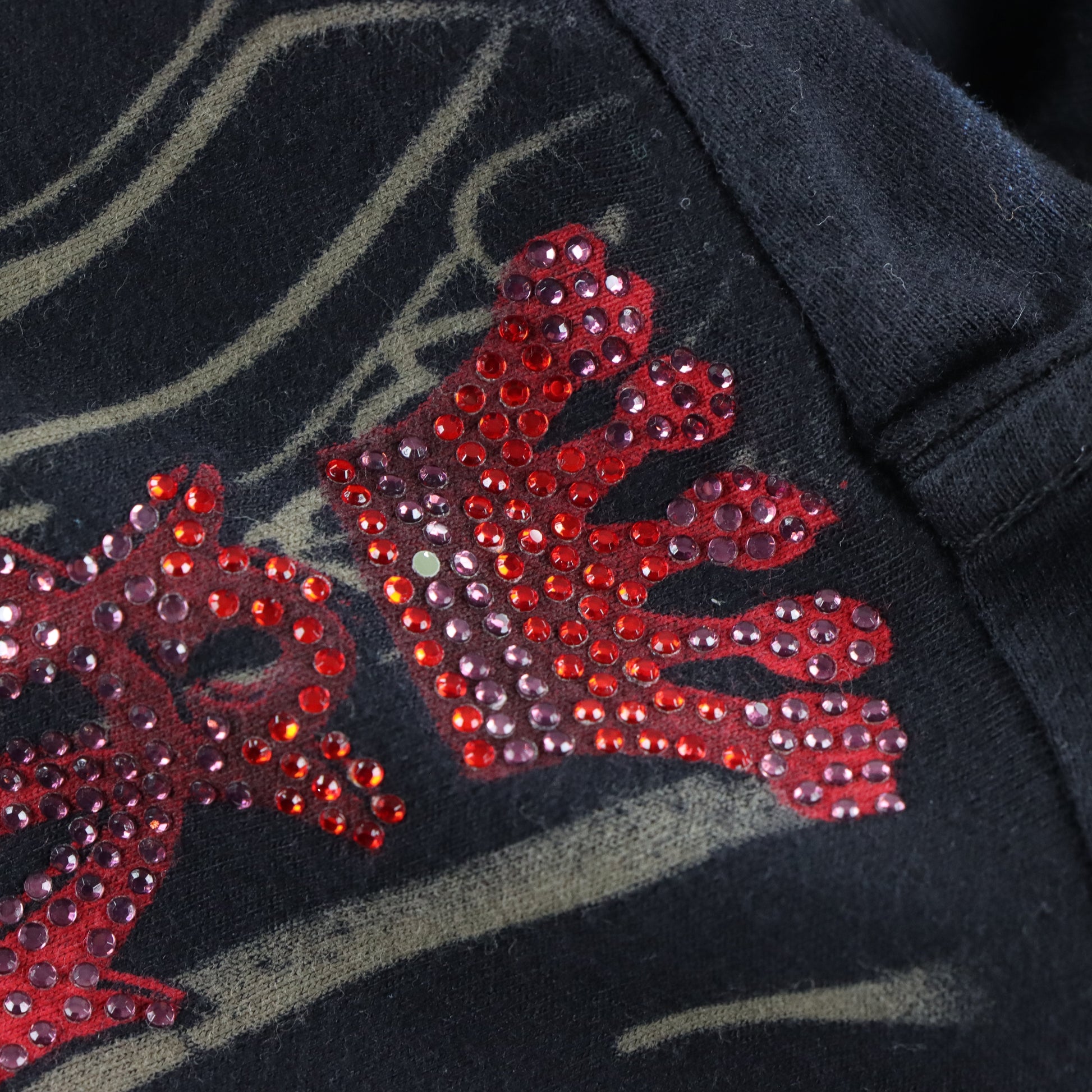Vintage CHRISTIAN AUDIGIER Rhinestone Logo & Gold Foil Snakes All Over Print Y2K Tee USA Made (S) Vintage Sole Melbourne