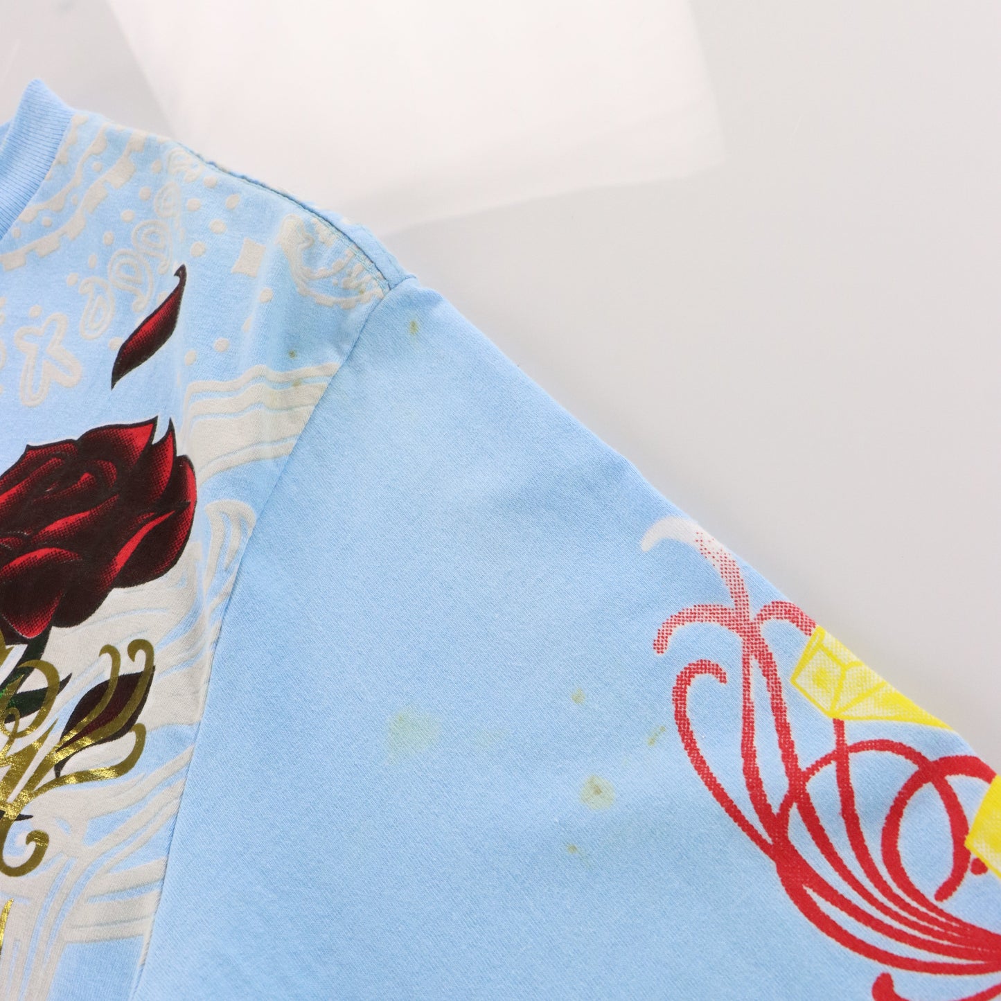 Vintage CHRISTIAN AUDIGIER "Trust" MCMVIII Light Blue & Gold Foil Paisley All Over Print Long Sleeve Tee (L-XL) Vintage Sole Melbourne