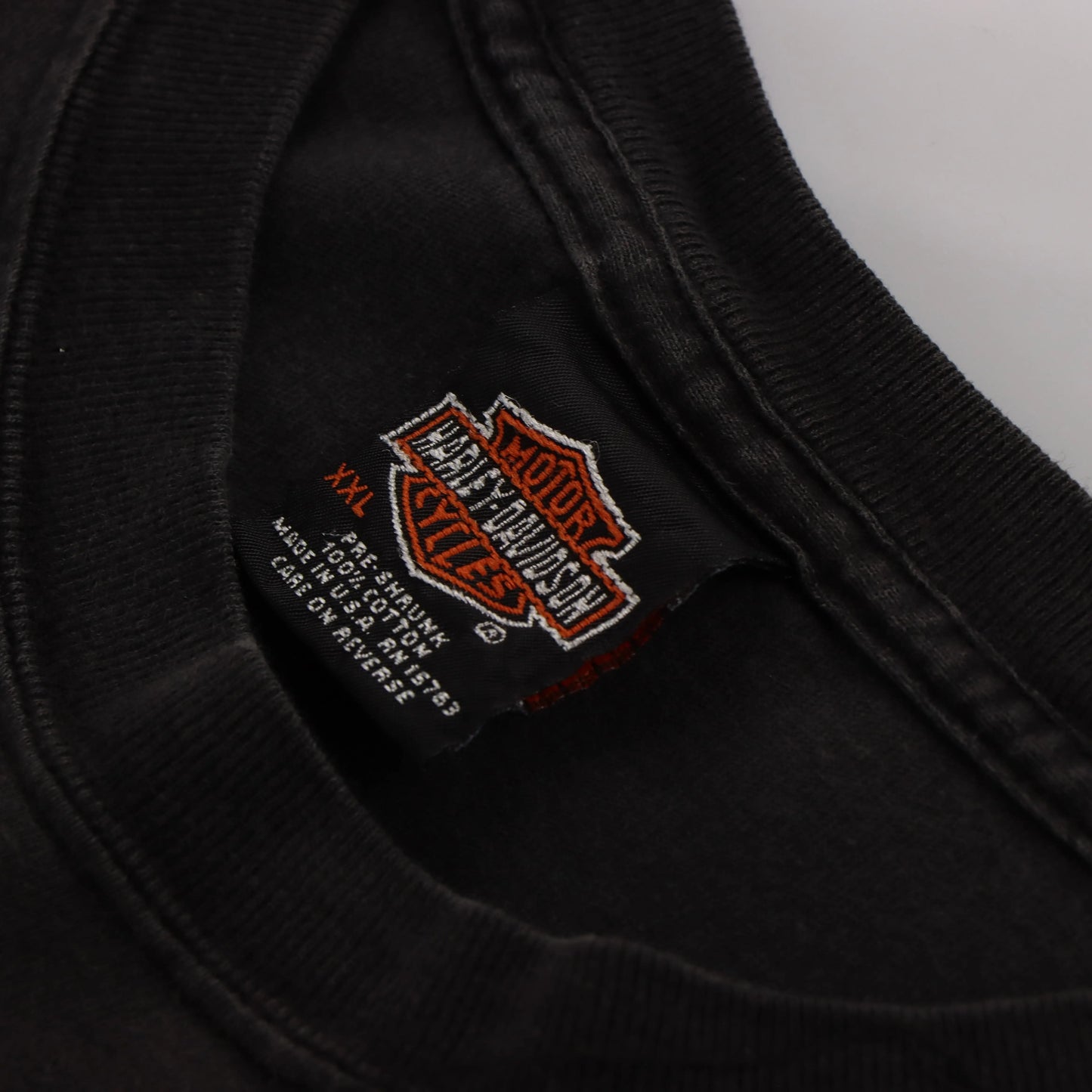 Vintage HARLEY DAVIDSON Y2K 'Warr's' England Logo Grey Faded Motorcycle T-Shirt (XXL)