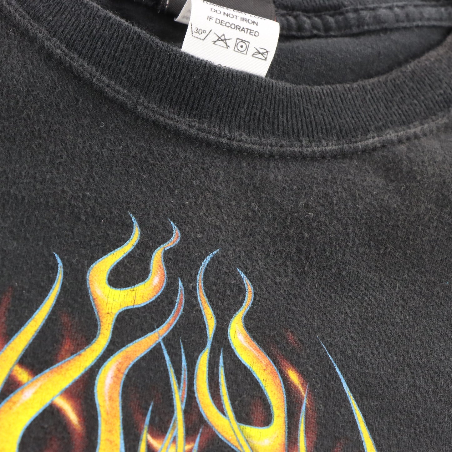 Vintage HARLEY DAVIDSON Flaming Skull Woodstock Illinois Black T-Shirt (XXL)