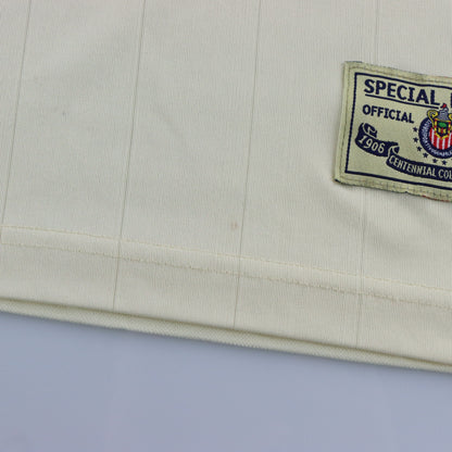 Vintage REEBOK Club Deportivo Guadalajara Special Edition Centennial Off White Jersey (S) Vintage Sole Melbourne