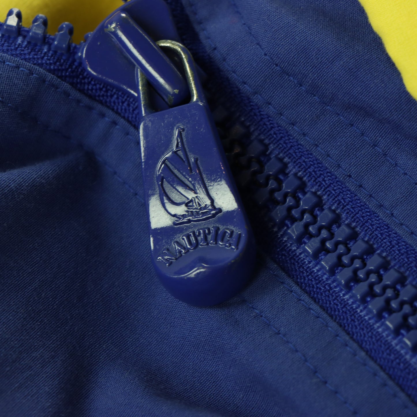 NAUTICA J-Class Embroidered 'Nautica Challenge' Colour Block Jacket (Women's M-L)