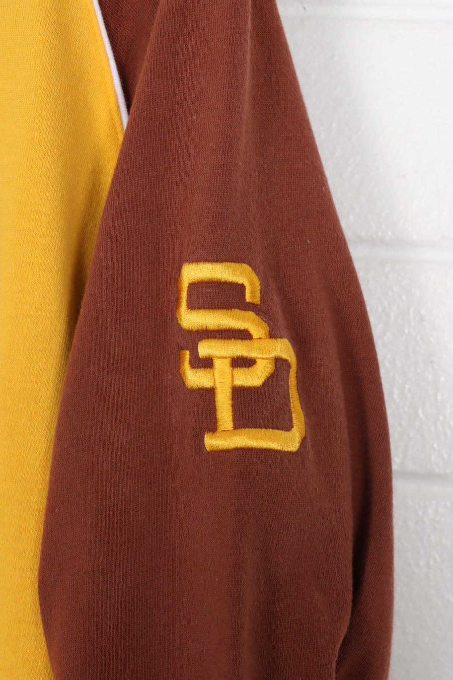 NIKE Centre Swoosh San Diego Padres MLB Baseball Raglan Tee (XL)
