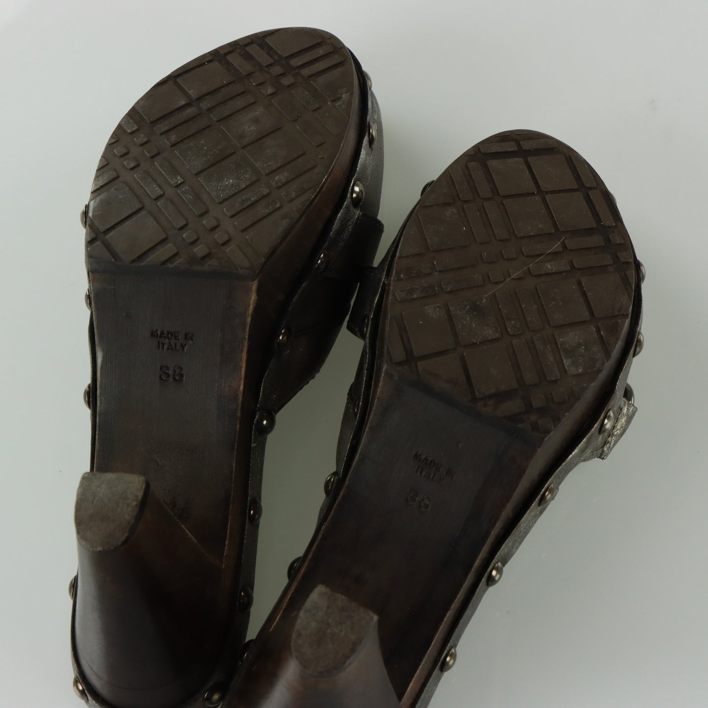 BURBERRY Metallic Buckle Plaid Italy Made Wooden Clog Heels (38)