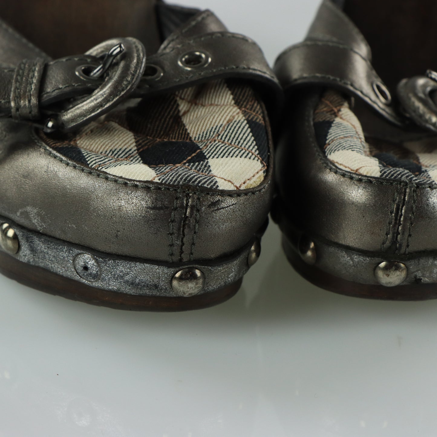 BURBERRY Metallic Buckle Plaid Italy Made Wooden Clog Heels (38)