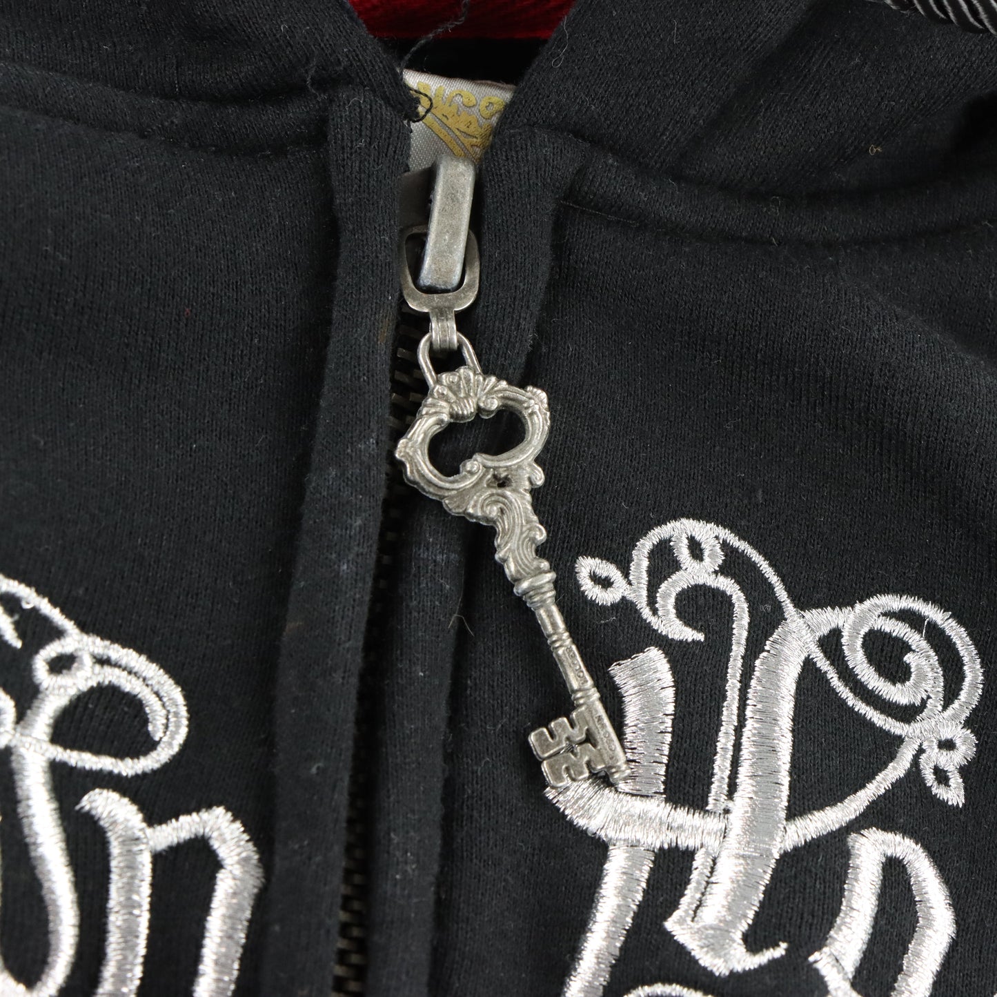CROWN HOLDER Key Charm & Embellished Silver Embroidery Y2K Style Hoodie Sweatshirt (M) Vintage Sole Melbourne