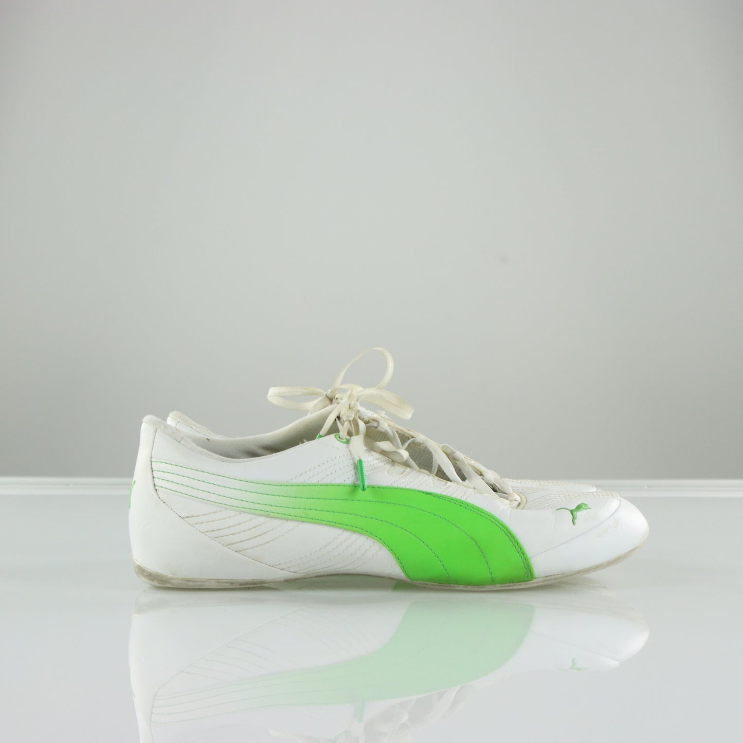 PUMA Vintage Green & White Speedcat Trainers Sneakers (41)