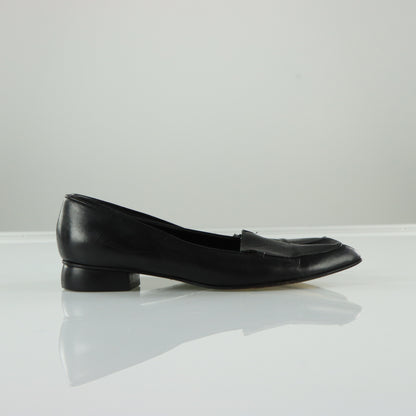 GIORGIO ARMANI Pointed Toe Black Loafers (39)