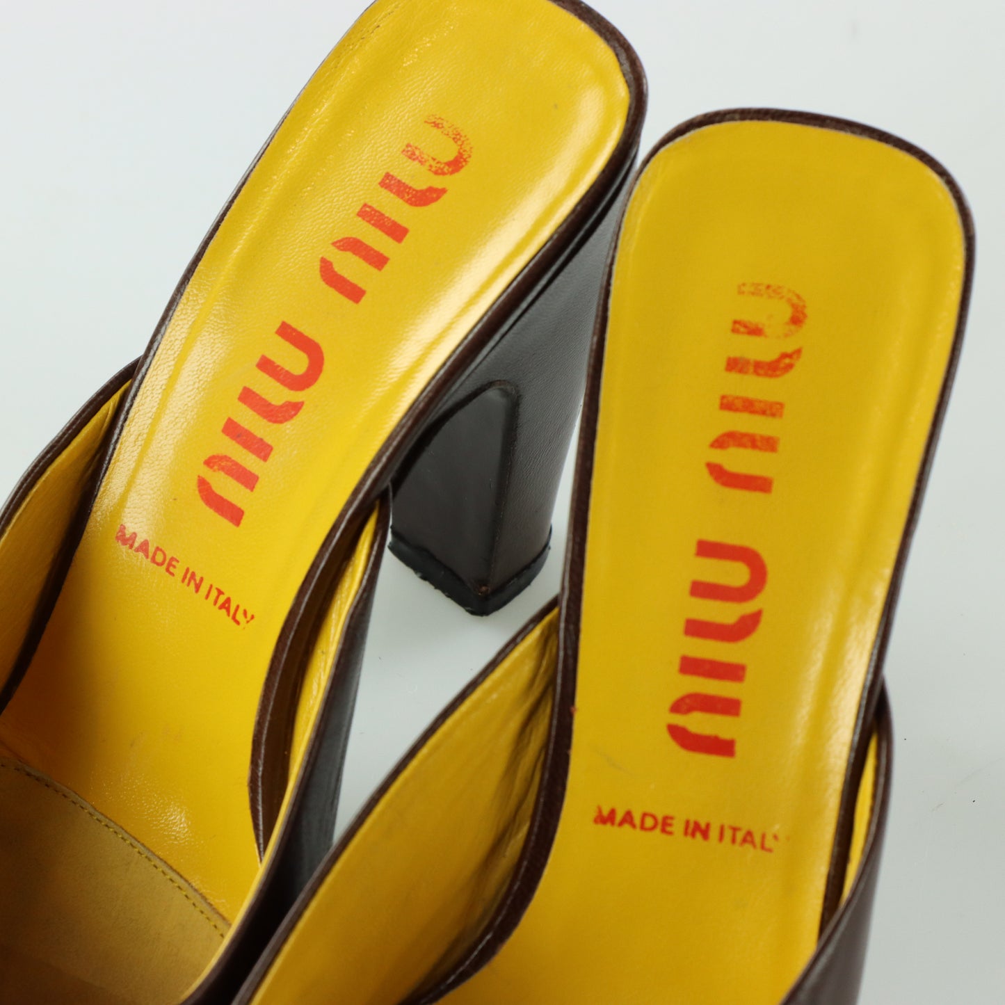 MIU MIU Vintage Brown Leather Bow Mule Heels (37)