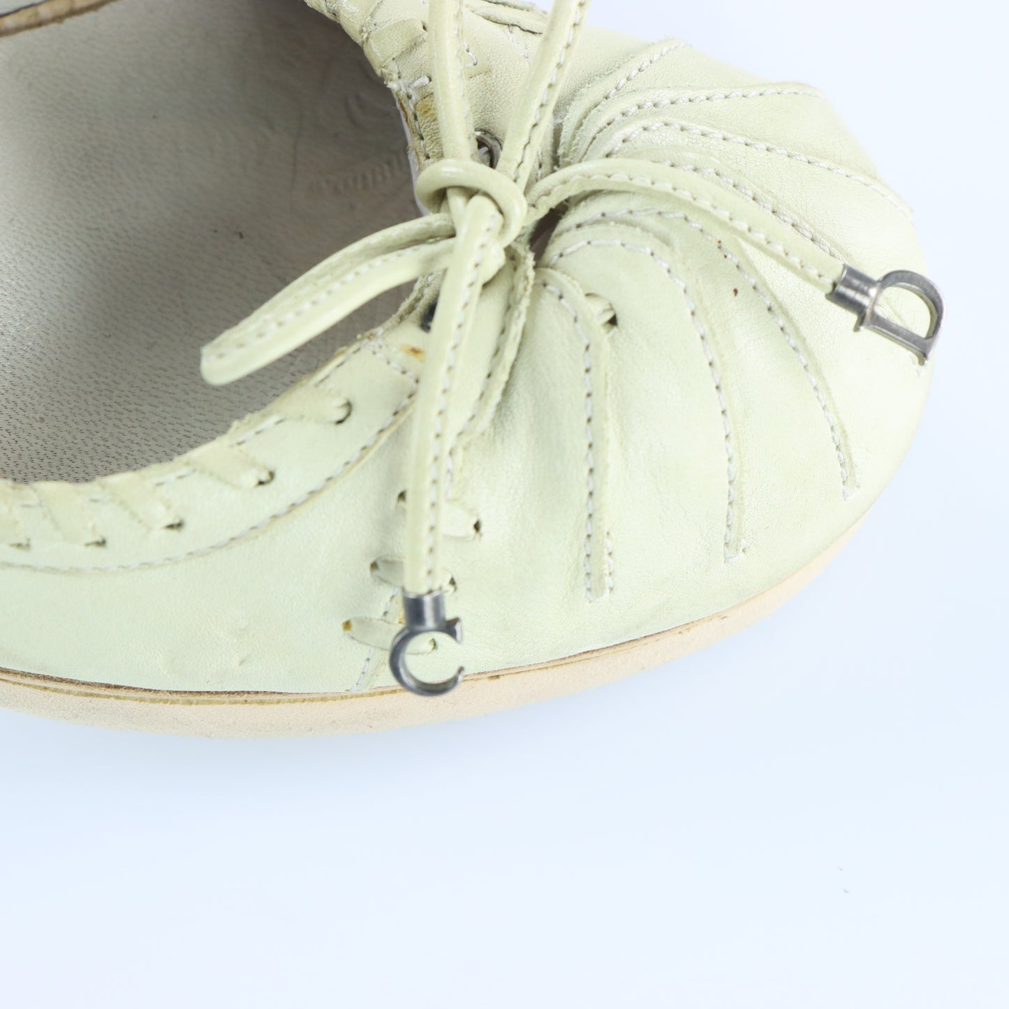 DIOR Beige Whip Stitch Bow Beige Tortoise Heels (39)