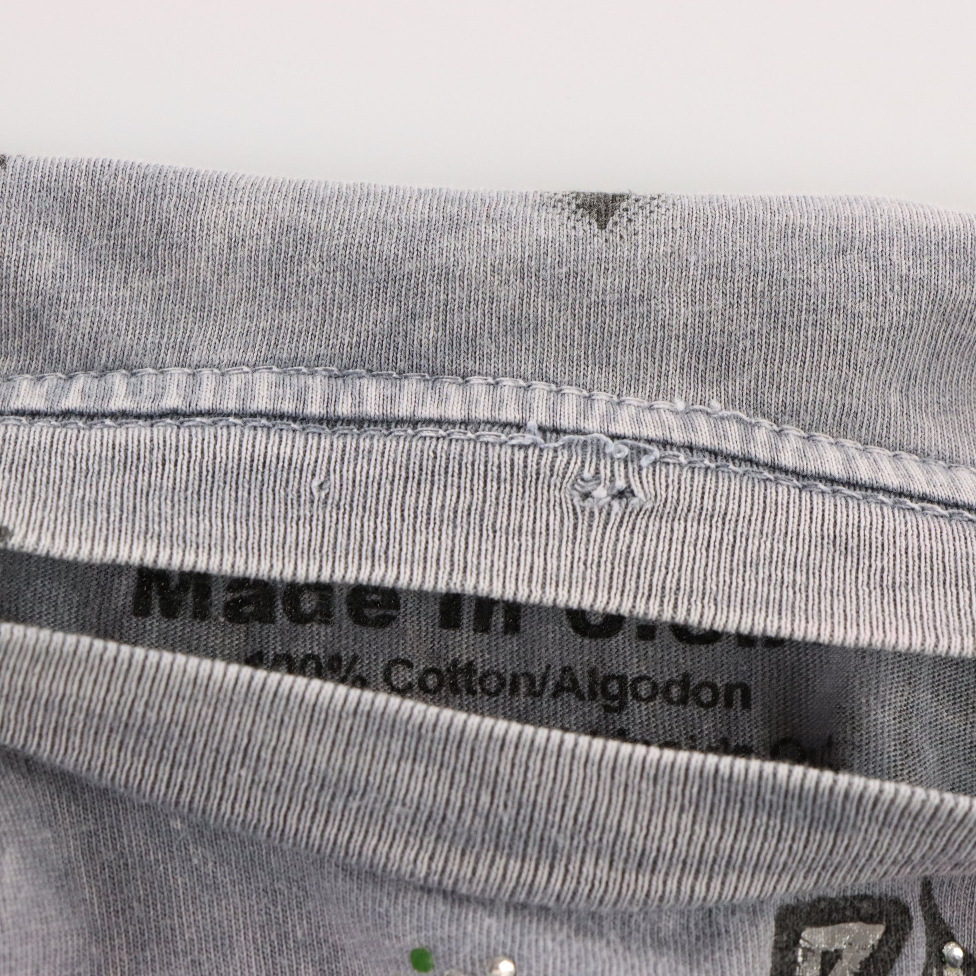 Vintage VICTORIOUS 'Urban Couture' Embellished Y2K Foil Detail Cross & Wings Tee USA Made (L) ***COCO Vintage Sole Melbourne