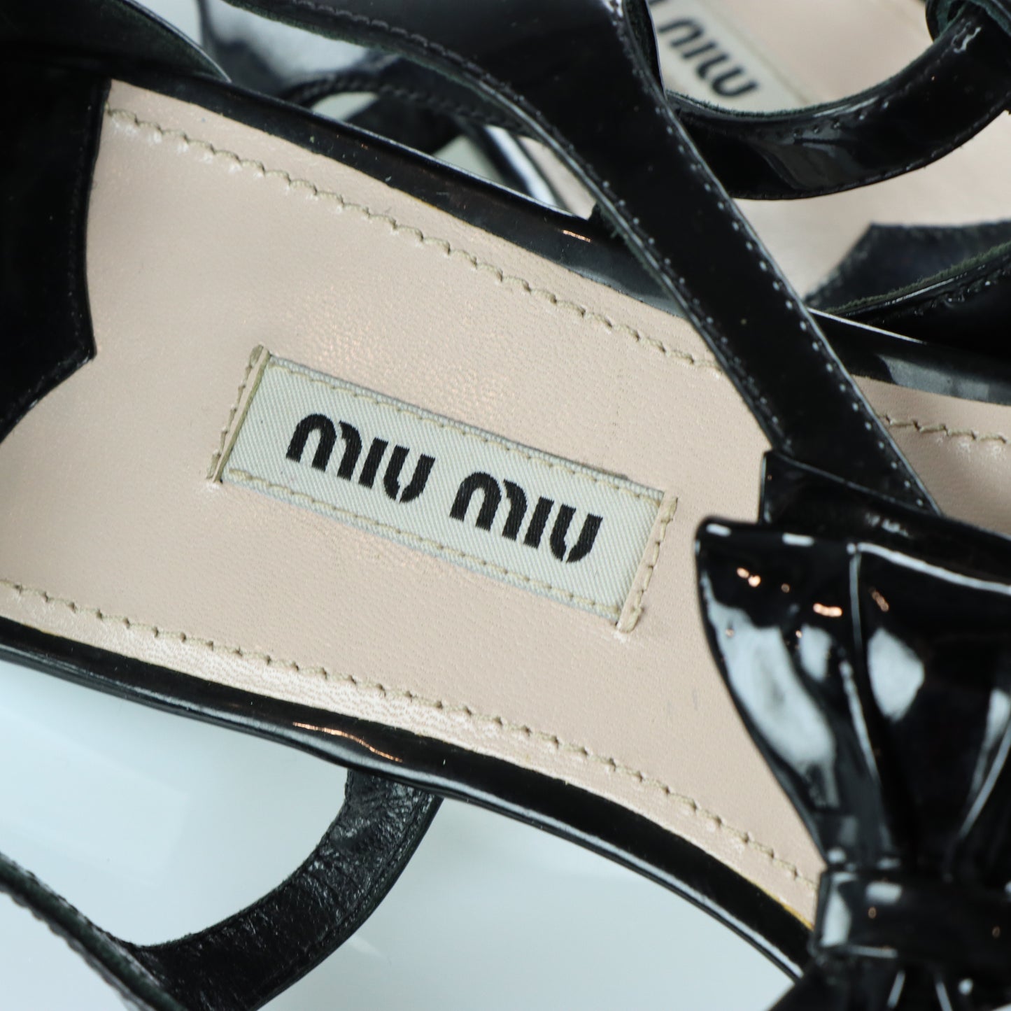 MIU MIU Black Patent Leather Bow Adjustable Buckle Strap T-Bar Sandals (40)