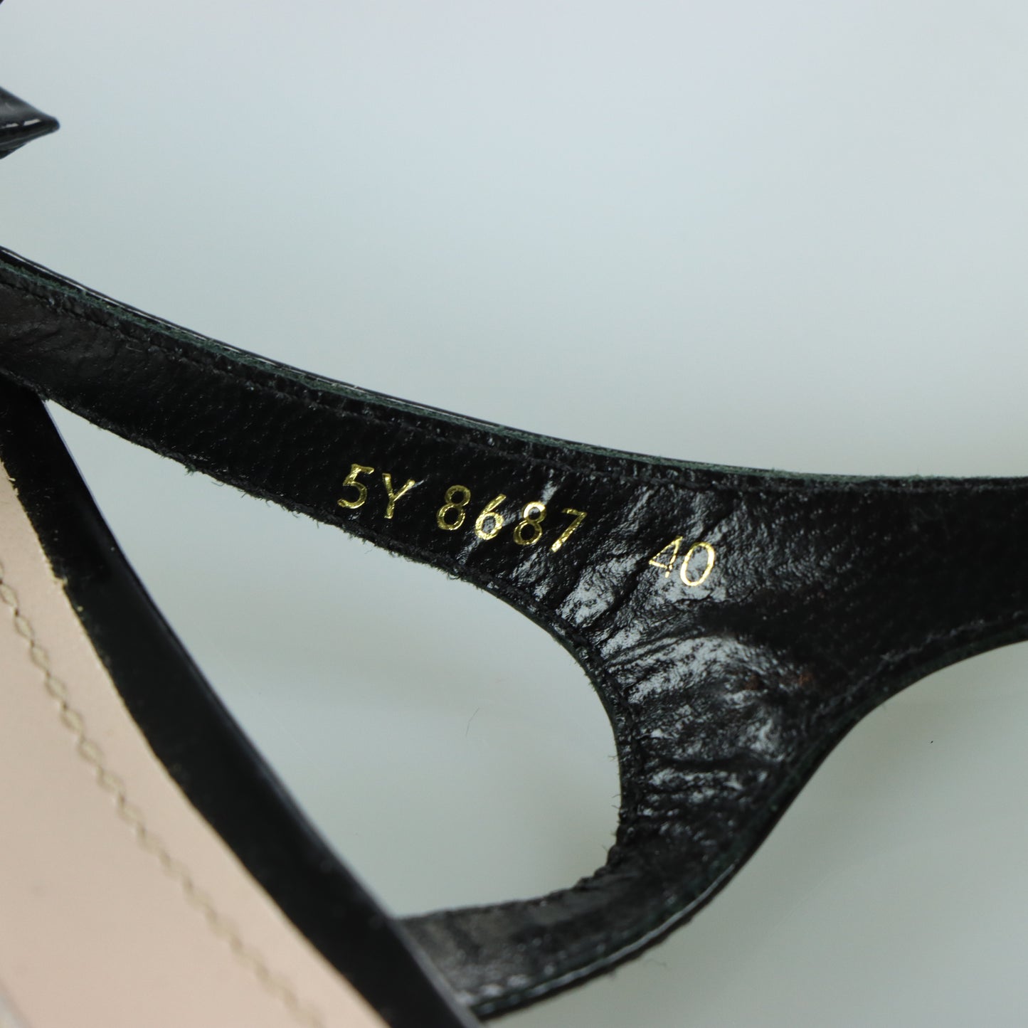 MIU MIU Black Patent Leather Bow Adjustable Buckle Strap T-Bar Sandals (40)