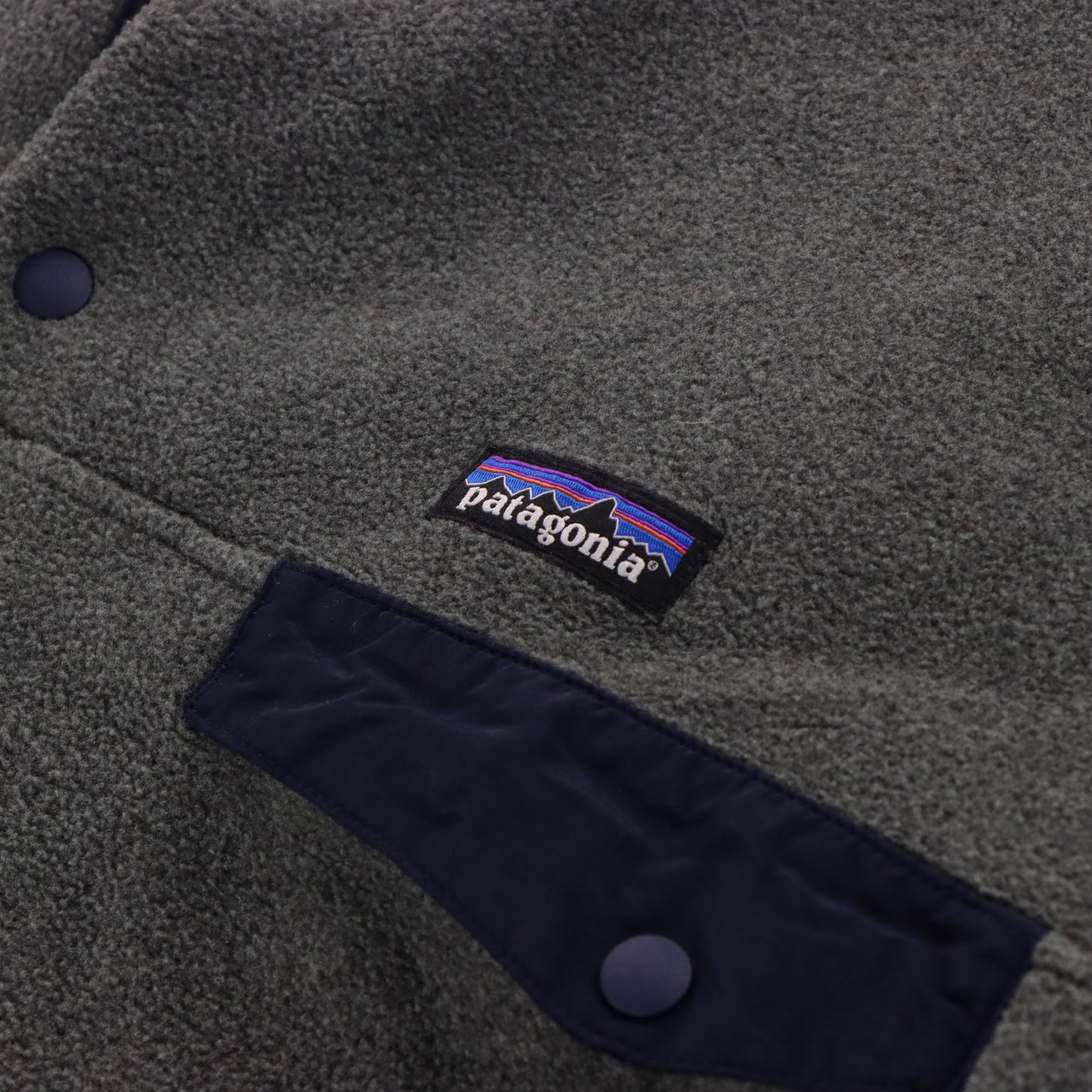 Vintage PATAGONIA Fleece Quarter Snap Grey & Navy Sweatshirt (M) *Aubs Vintage Sole Melbourne