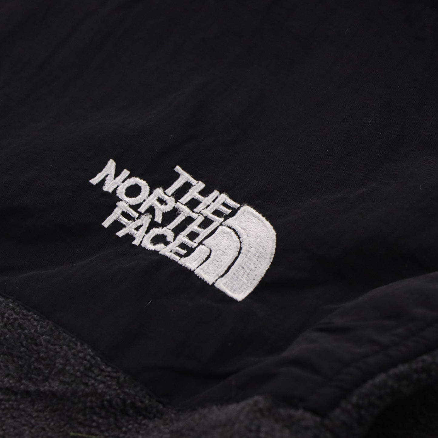 Vintage THE NORTH FACE 90's Denali Embroidered Grey Fleece Jacket (Men's M) *Aubs Vintage Sole Melbourne