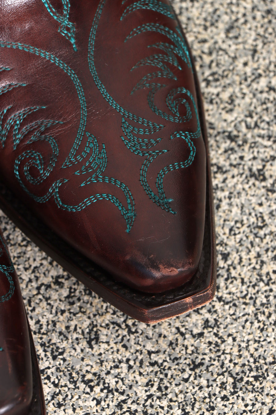 LUCCHESE Burgundy Brown & Teal Leather Cowboy Mules (7)