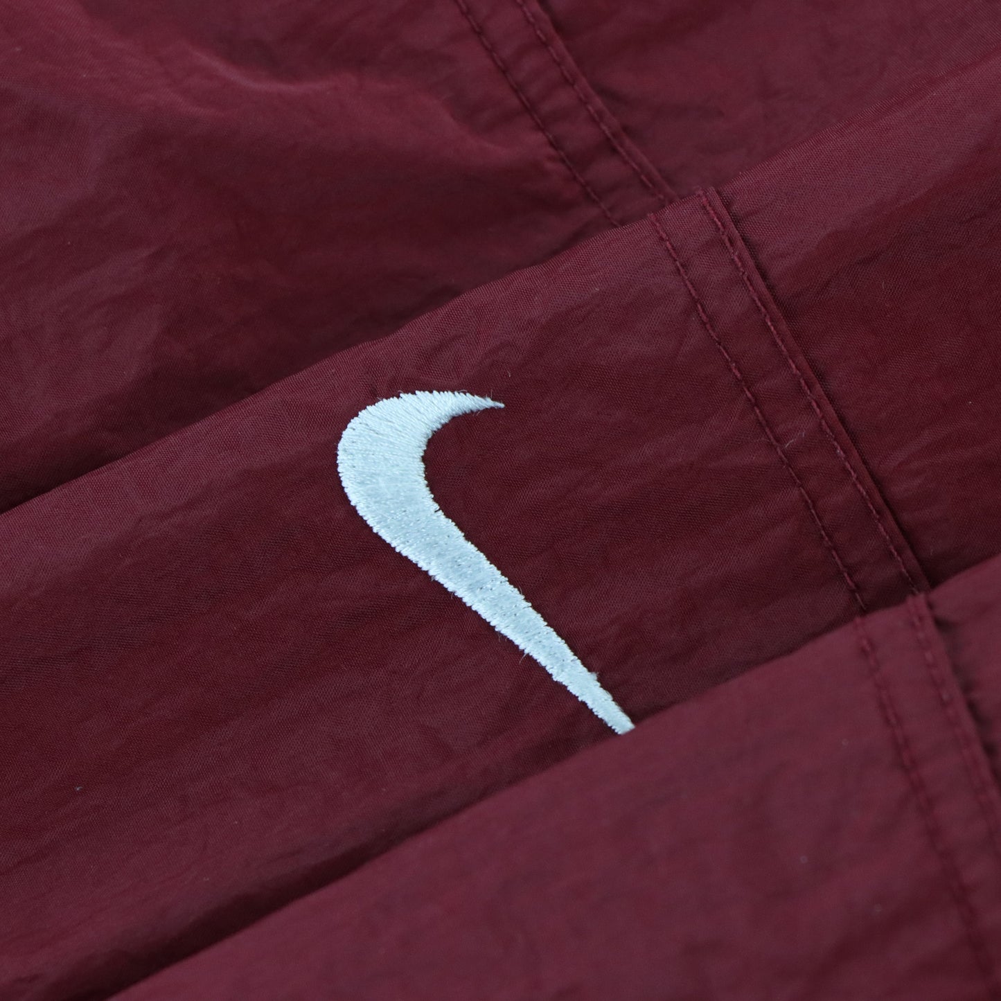 Vintage NIKE Centre Swoosh Red & White Windbreaker Pull Over *Aubs Vintage Sole Melbourne