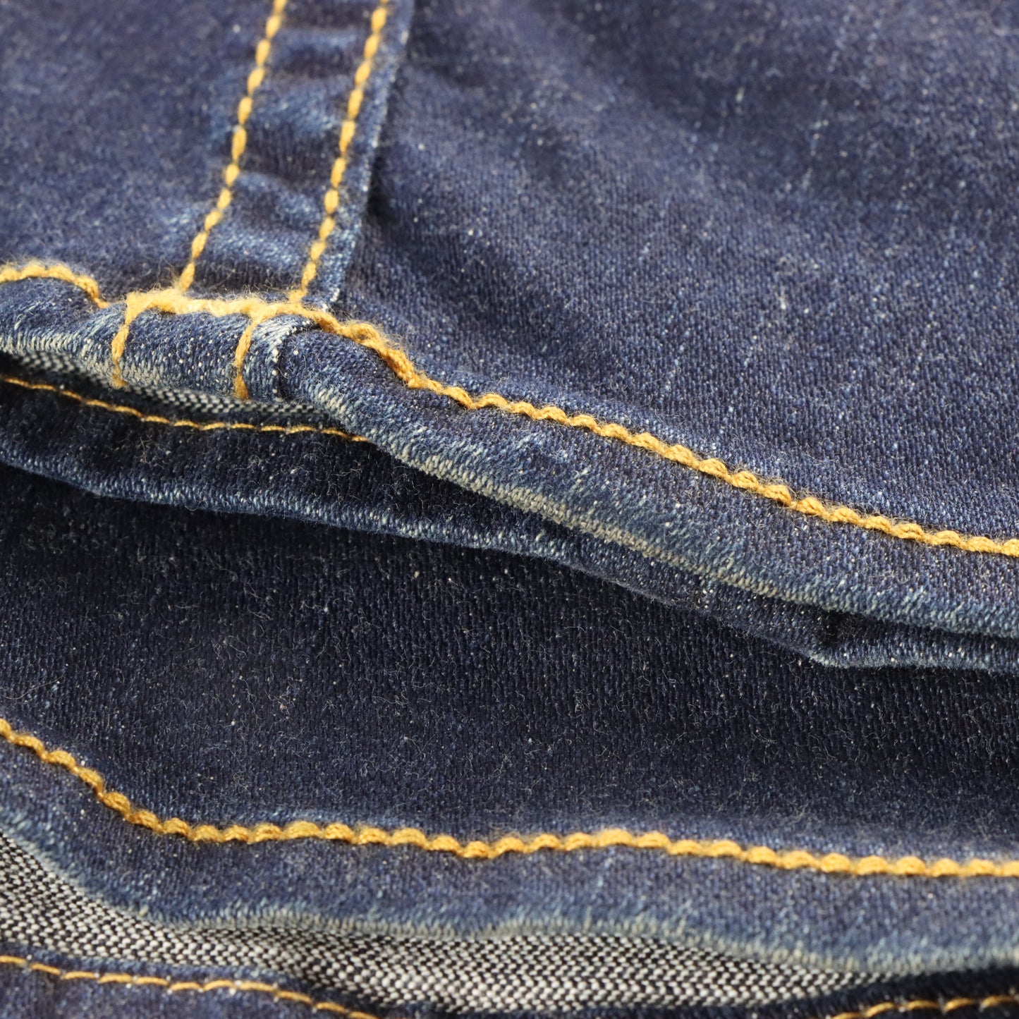 Vintage TRUE RELIGION Blue Medium Wash Y2K Flap Pocket Jeans USA Made (30) ***COCO Vintage Sole Melbourne