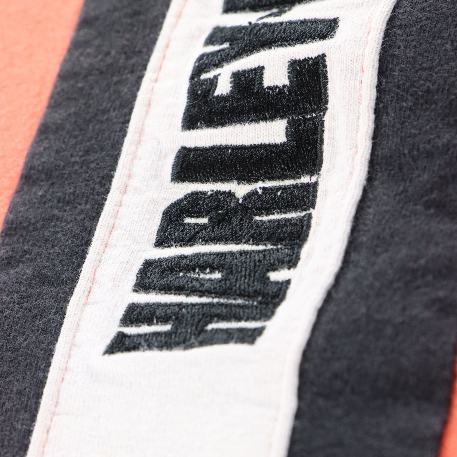 Vintage HARLEY DAVIDSON Embroidered Spell Out Logo Orange Long Sleeve T-Shirt (XXL) ***COCO Vintage Sole Melbourne