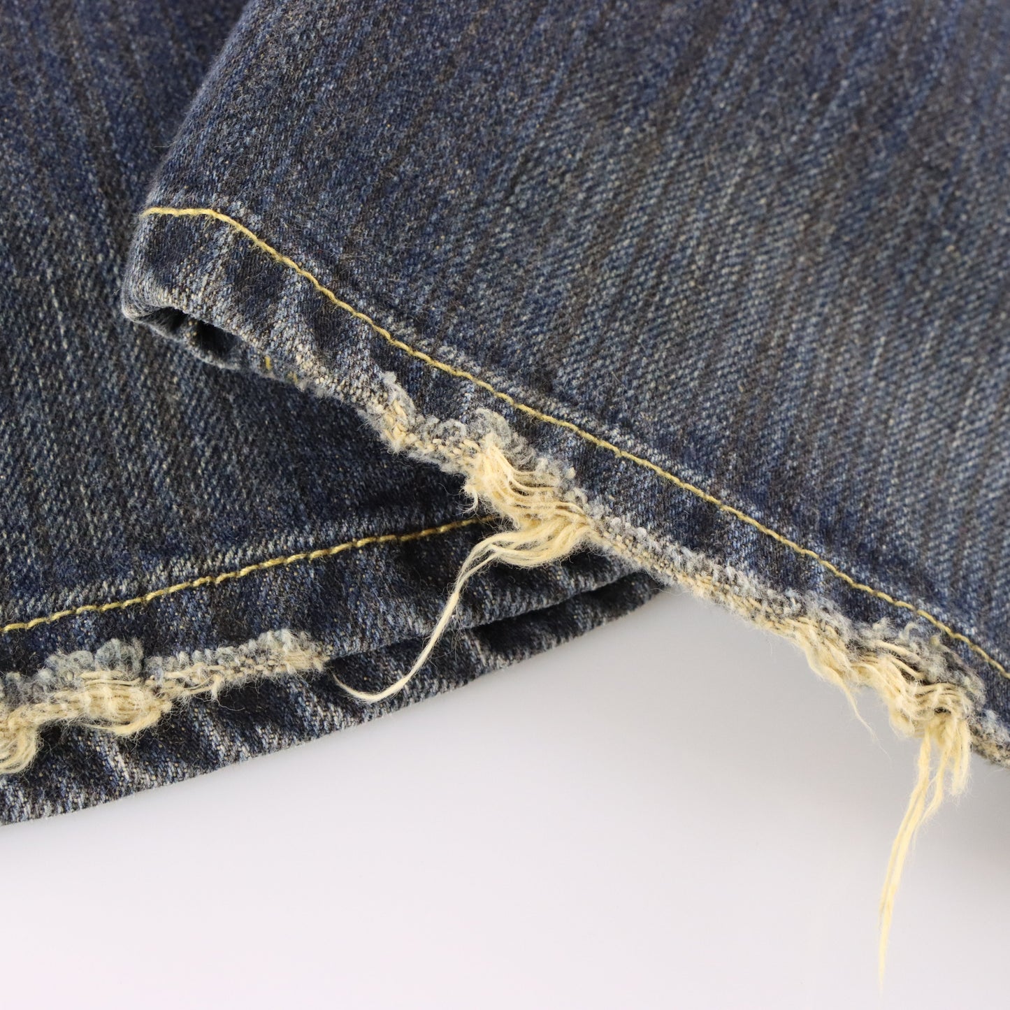Vintage LEVI'S SILVERTAB Carpenter Back Strap Detail Grunge Denim Jeans (32x32) ***COCO Vintage Sole Melbourne