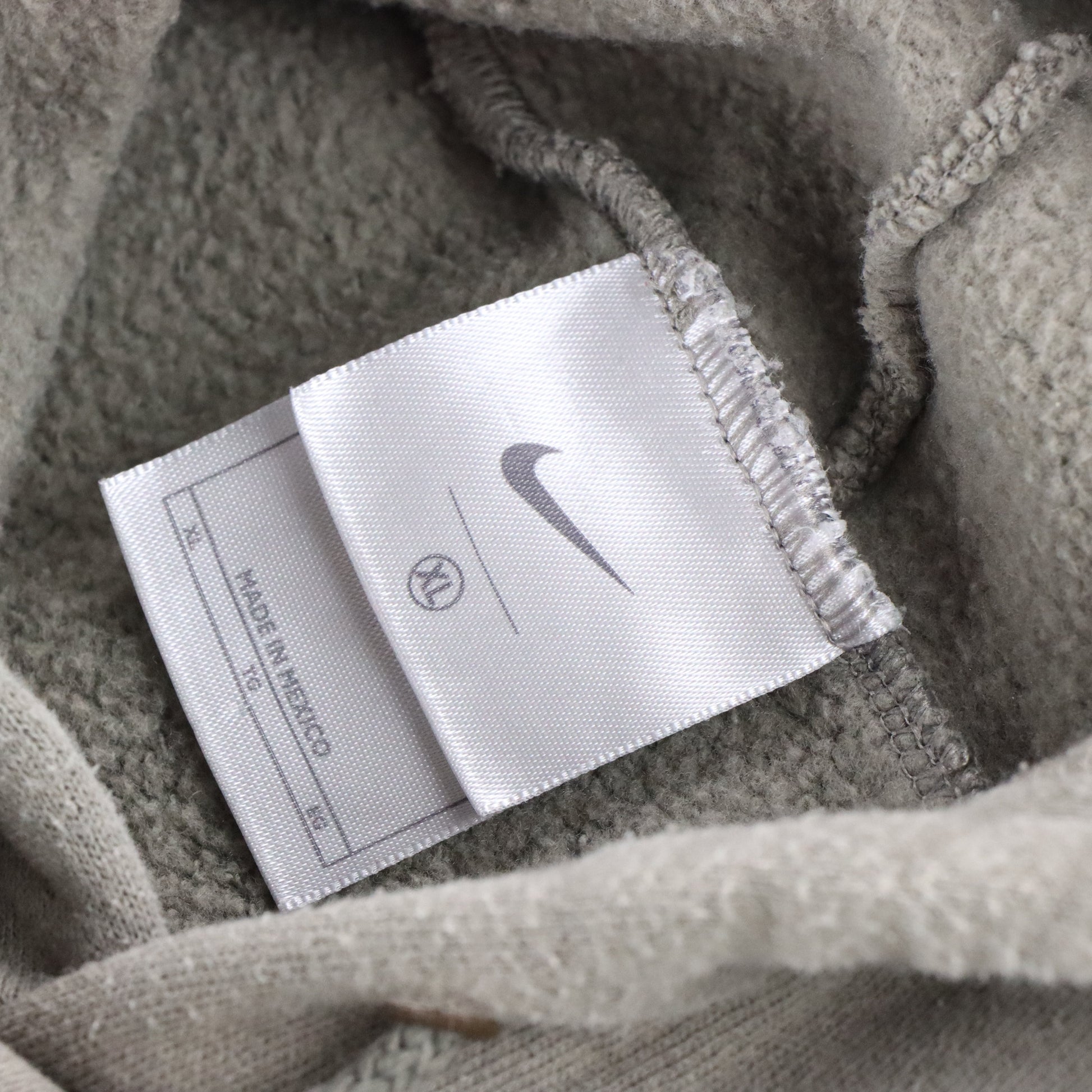 Vintage NIKE Centre Embroidered Swoosh Logo Grey Hooded Sweatshirt (XL) *Aubs Vintage Sole Melbourne