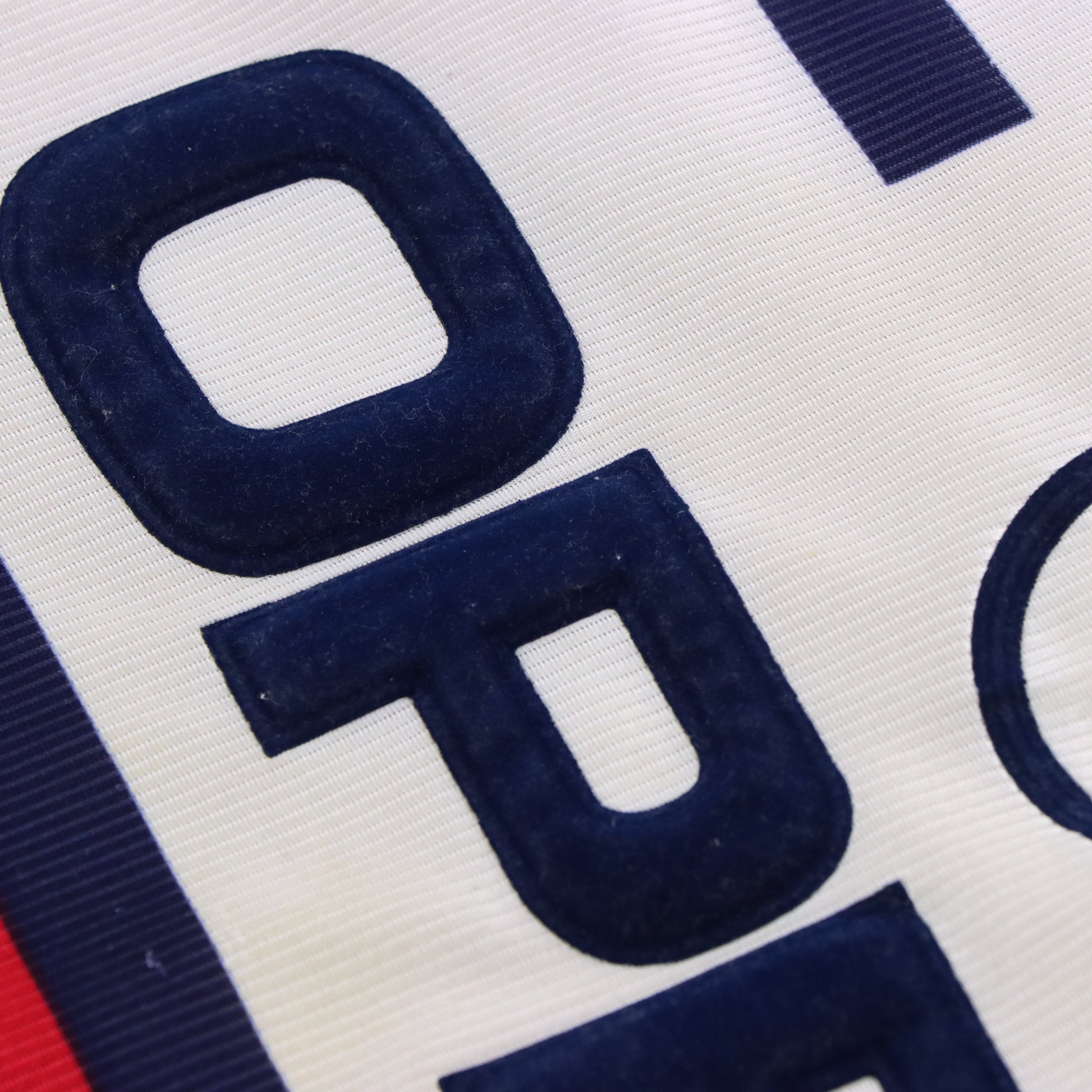 Vintage ADIDAS Jersey *Aubs Vintage Sole Melbourne